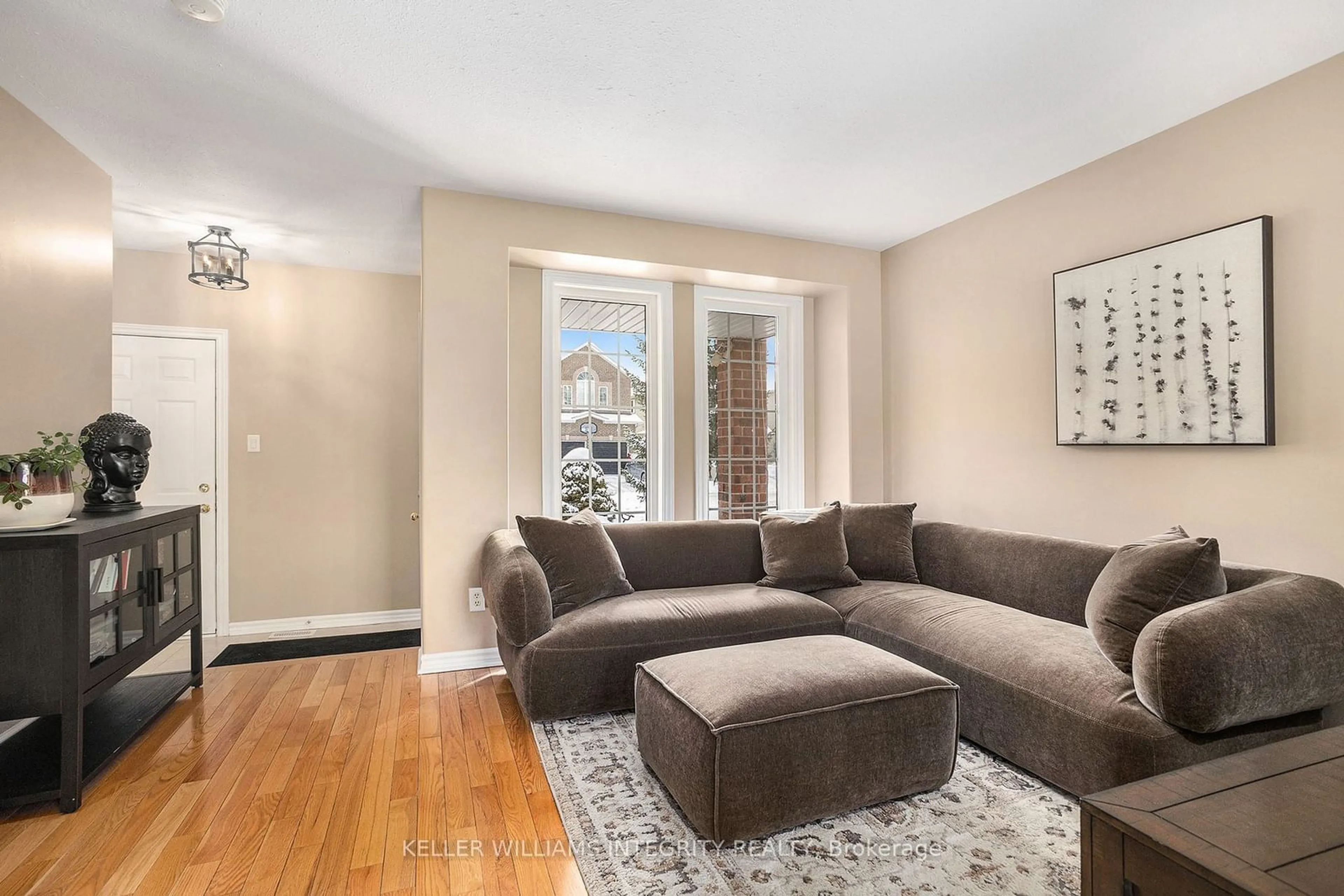 Living room with furniture, unknown for 16 Woliston Cres, Kanata Ontario K2W 1G6