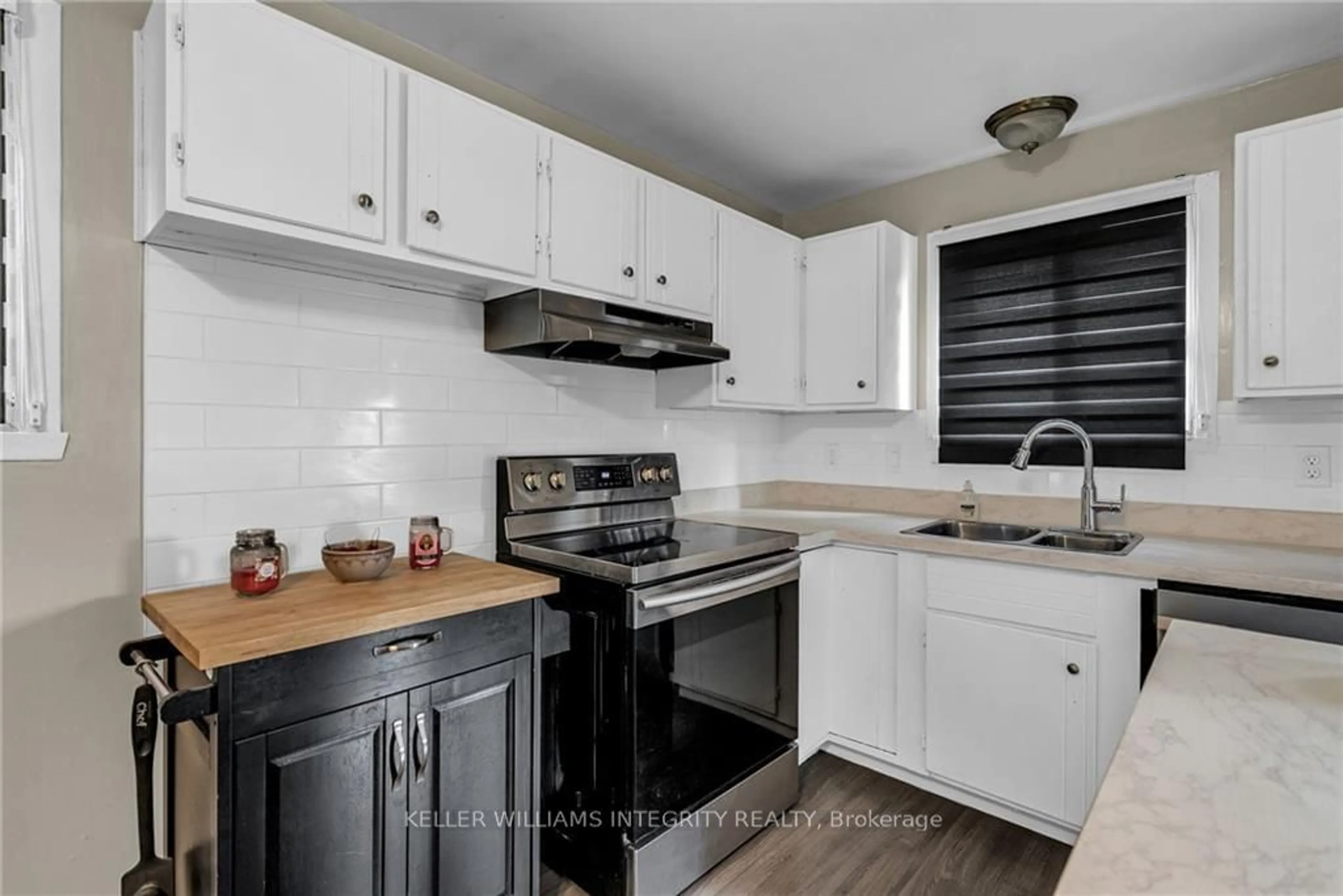 Standard kitchen, unknown for 1016 Larin Ave, Cornwall Ontario K6H 6A7