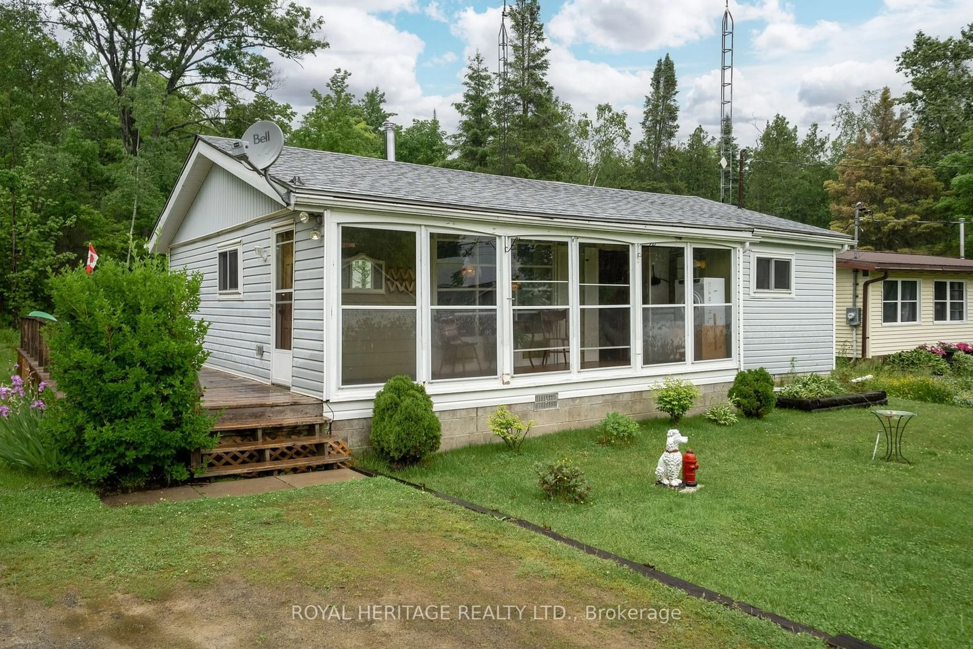 Home with vinyl exterior material, unknown for 132 Peepyhorn Rd, Marmora and Lake Ontario K0K 2M0