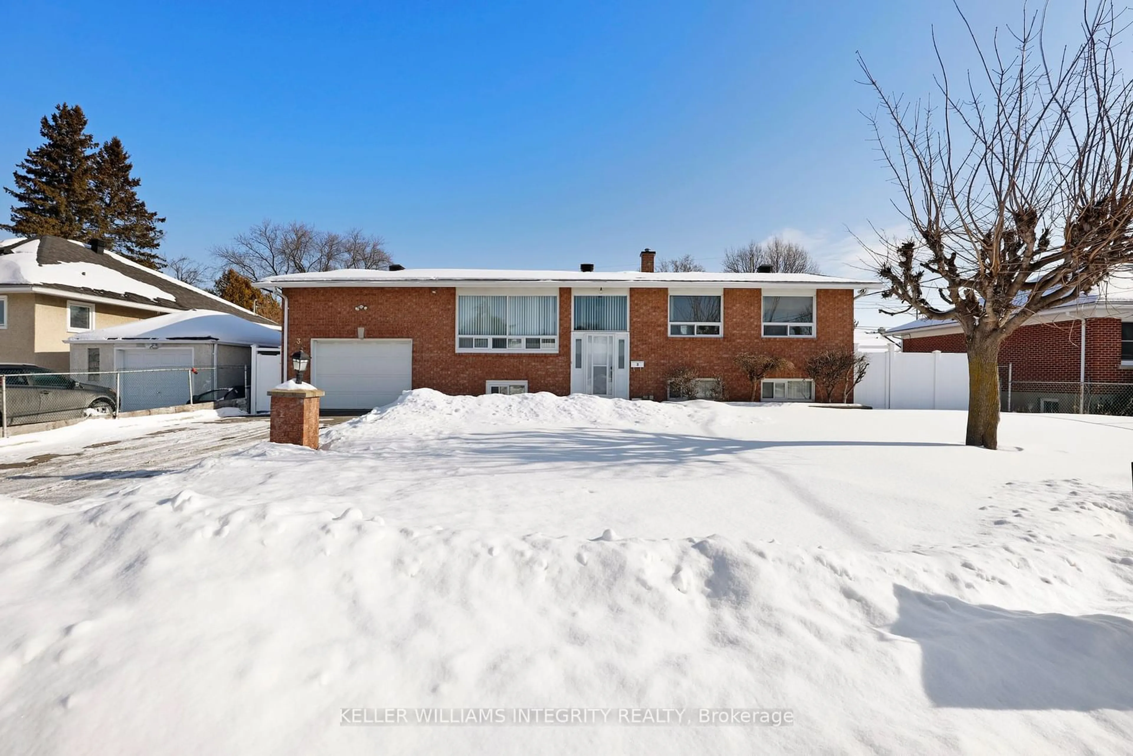 Home with brick exterior material, street for 3 Barlyn Ave, Cityview - Parkwoods Hills - Rideau Shore Ontario K2E 5C9