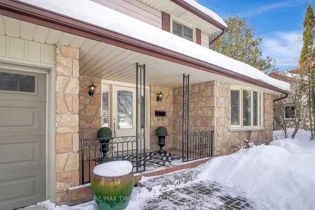 Additional property image - 28 Upper Canada Pl