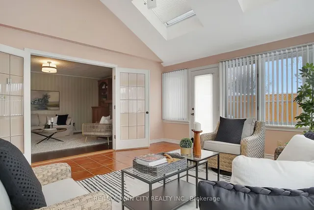 Additional property image - 28 Upper Canada Pl