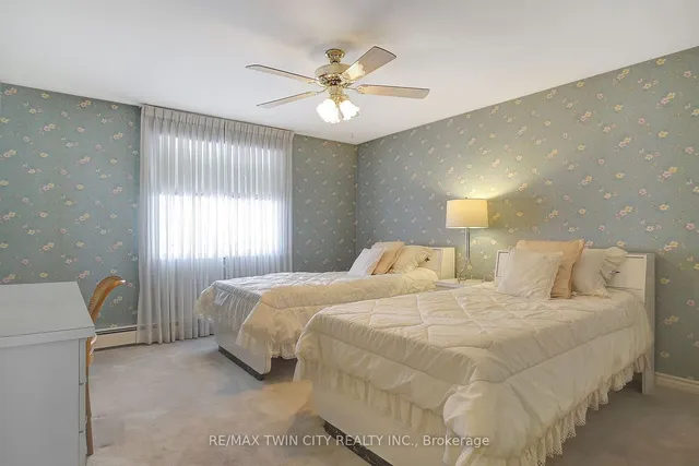 Additional property image - 28 Upper Canada Pl