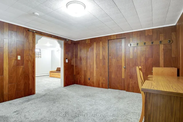 Additional property image - 28 Upper Canada Pl
