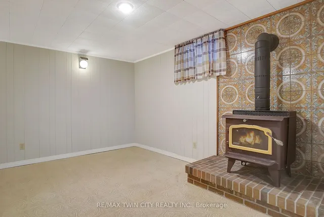 Additional property image - 28 Upper Canada Pl