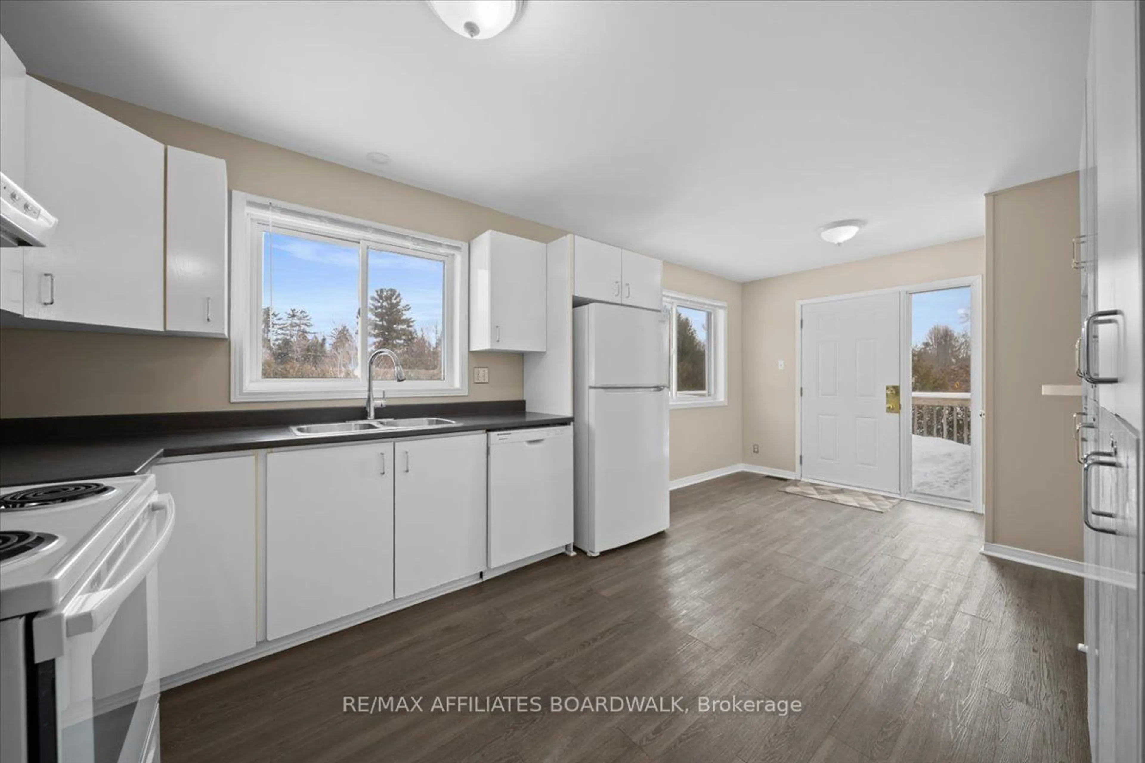 Open concept kitchen, unknown for 3360 Wilhaven Dr, Orleans - Cumberland and Area Ontario K4C 1K4