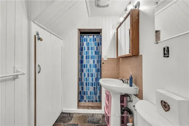 Additional property image - 39 Bland Ave