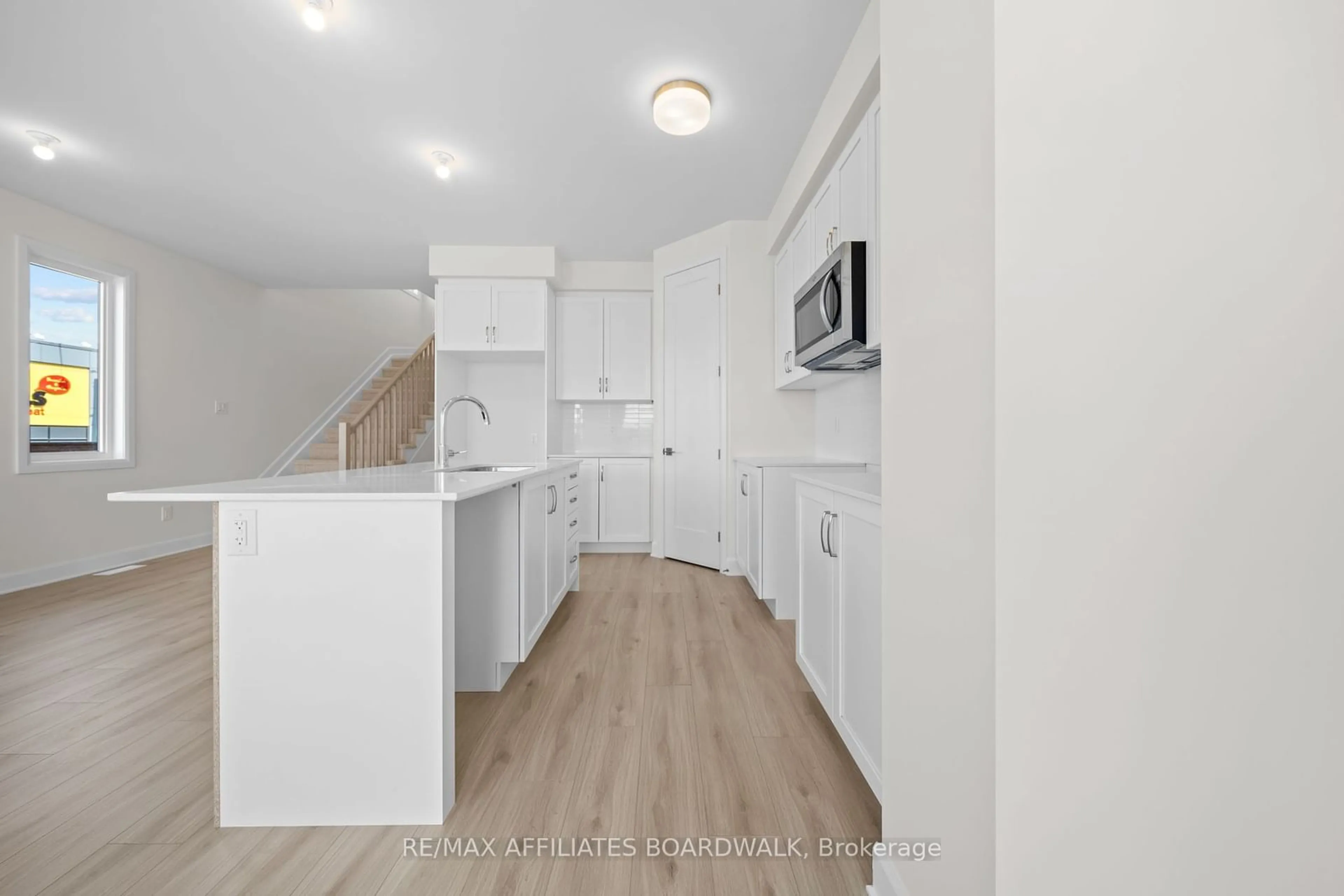 Open concept kitchen, unknown for 148 Succession Crt, Stittsville - Munster - Richmond Ontario K2S 2Z8