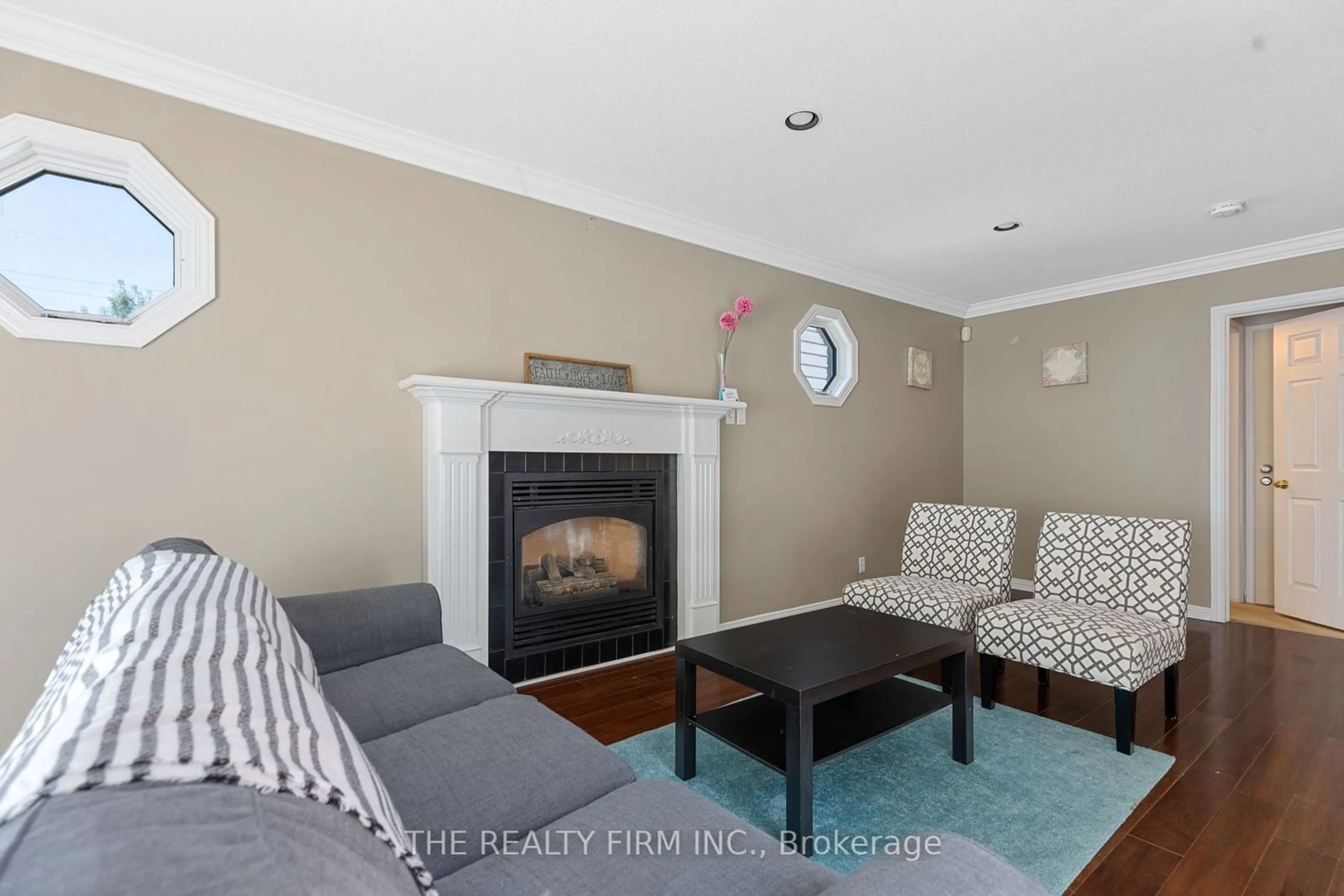 Living room with furniture, unknown for 248 Riverside Dr, London Ontario N6H 1E6