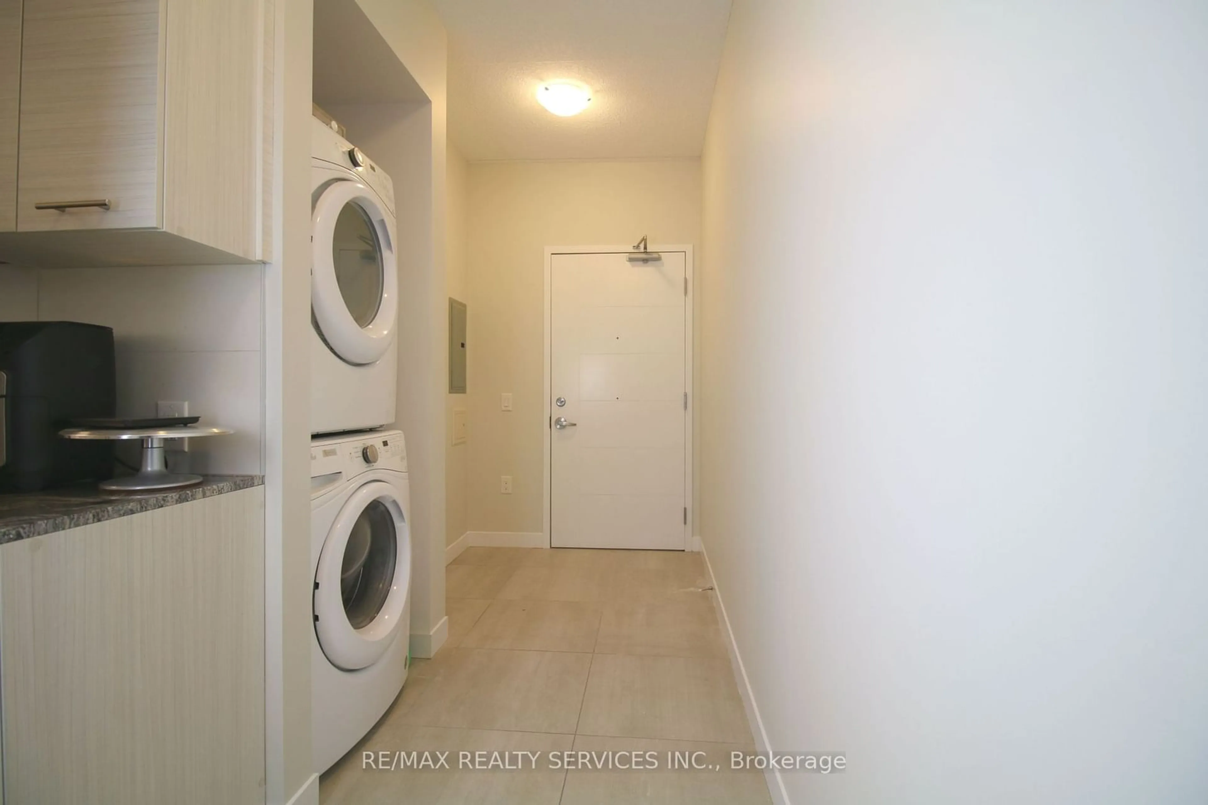 Laundry room for 251 Hemlock St #309, Waterloo Ontario N2L 0H2