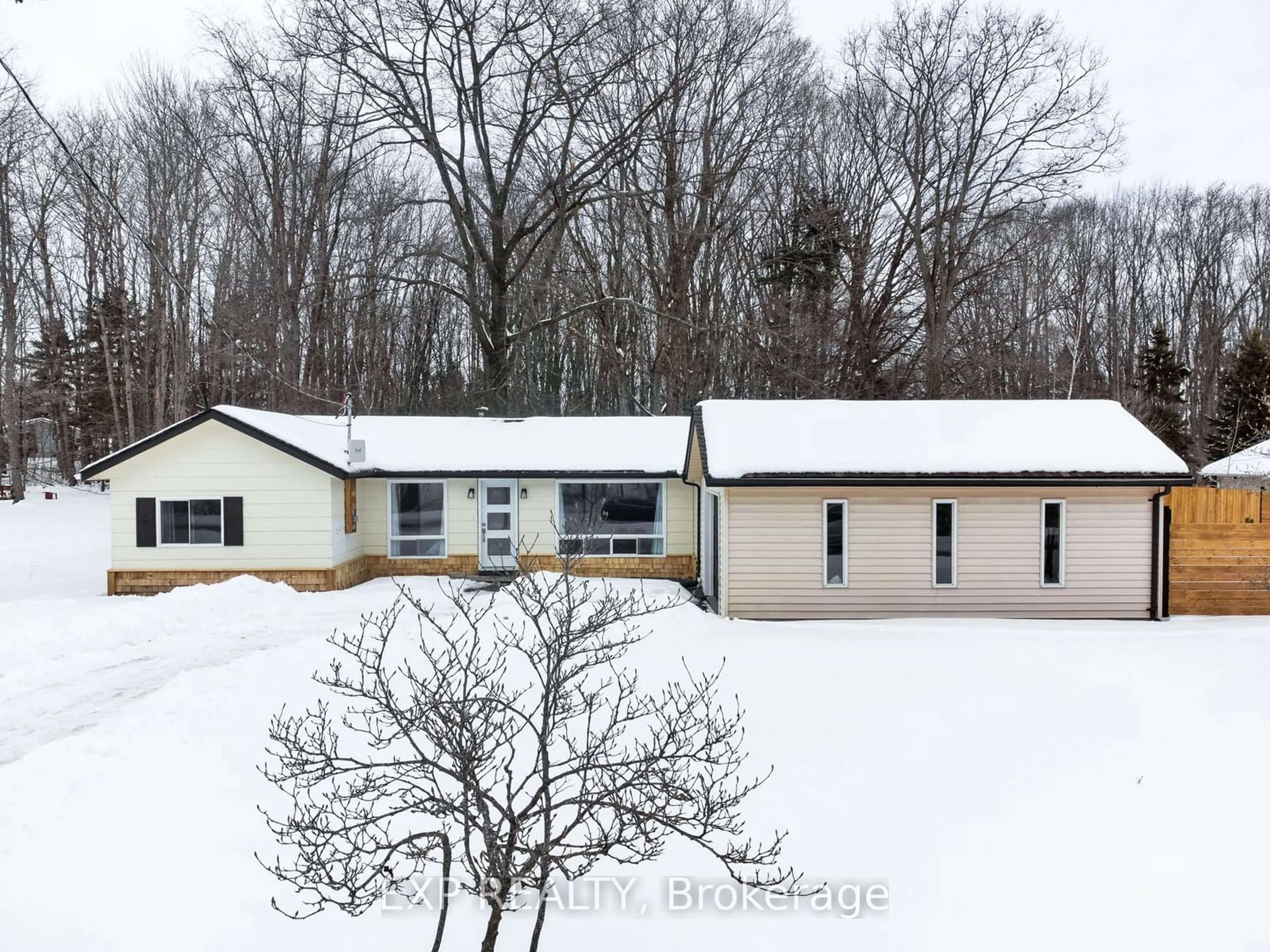 Home with vinyl exterior material, unknown for 68 Twelve O'clock Point Rd, Quinte West Ontario K0K 1L0