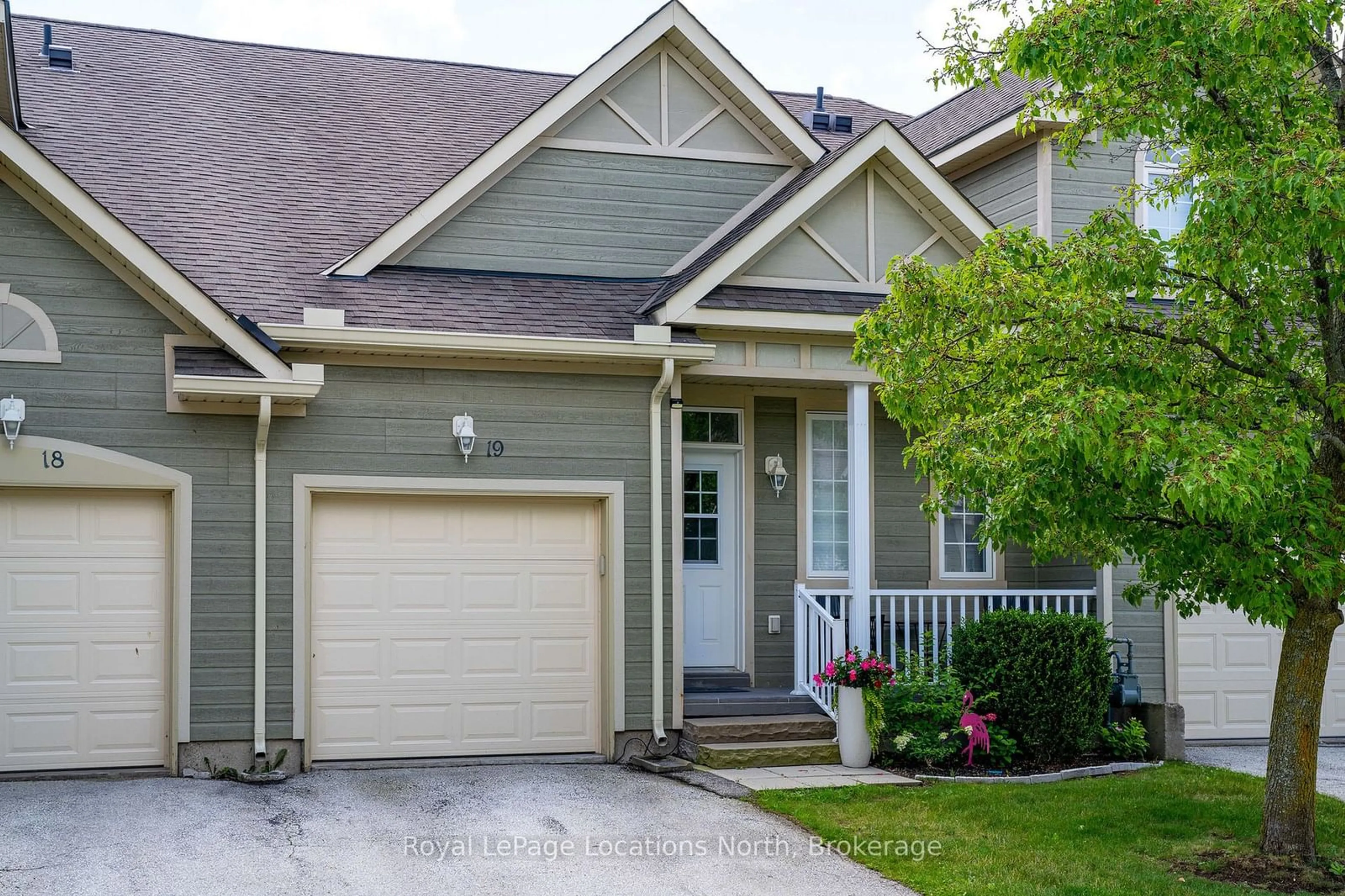 Home with vinyl exterior material, street for 110 NAPIER St #19, Blue Mountains Ontario N0H 2P0