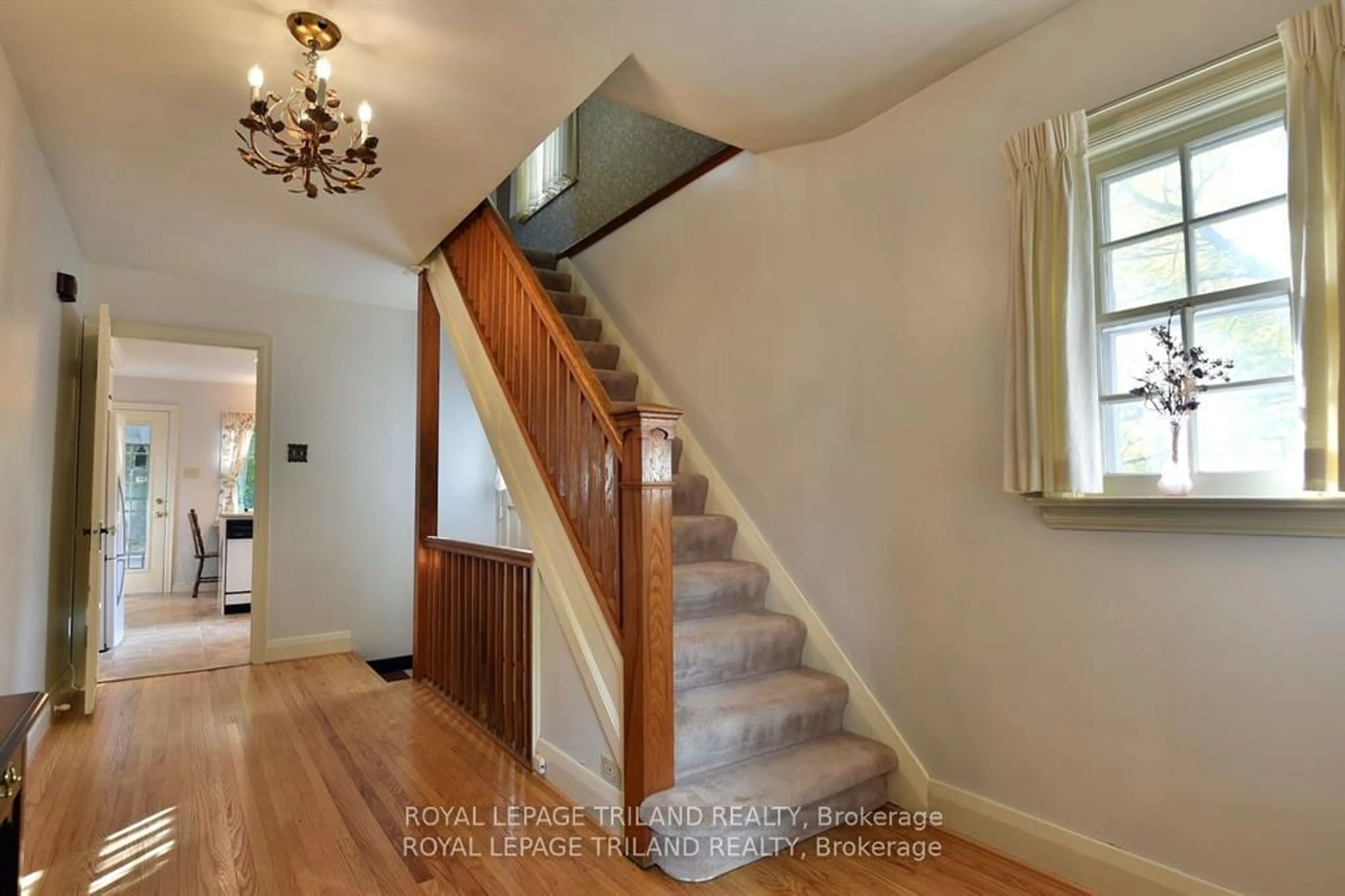 Stairs for 137 Elworthy Ave, London Ontario N6C 2M6