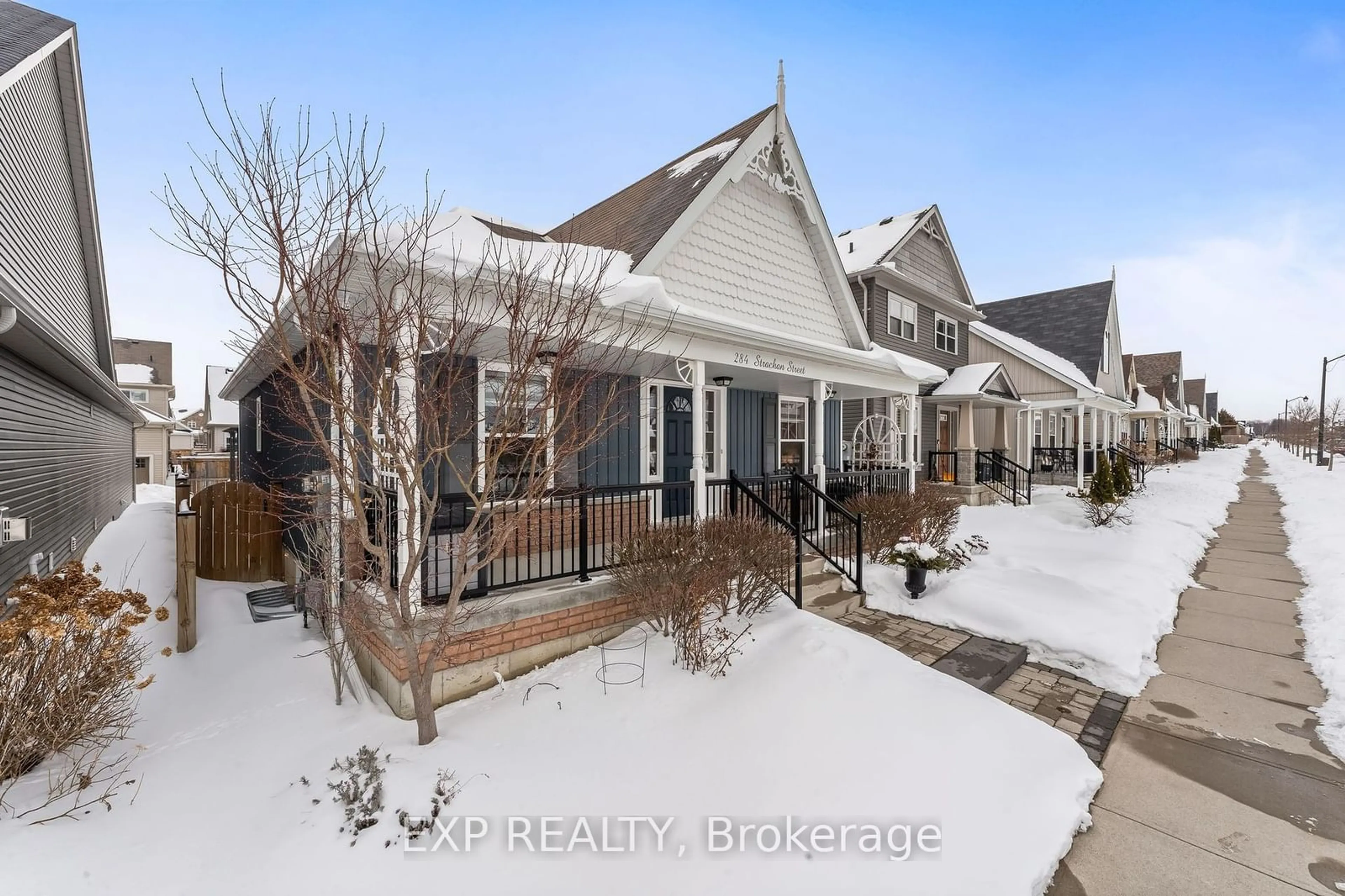 A pic from outside/outdoor area/front of a property/back of a property/a pic from drone, street for 284 Strachan St, Port Hope Ontario L1A 0C8