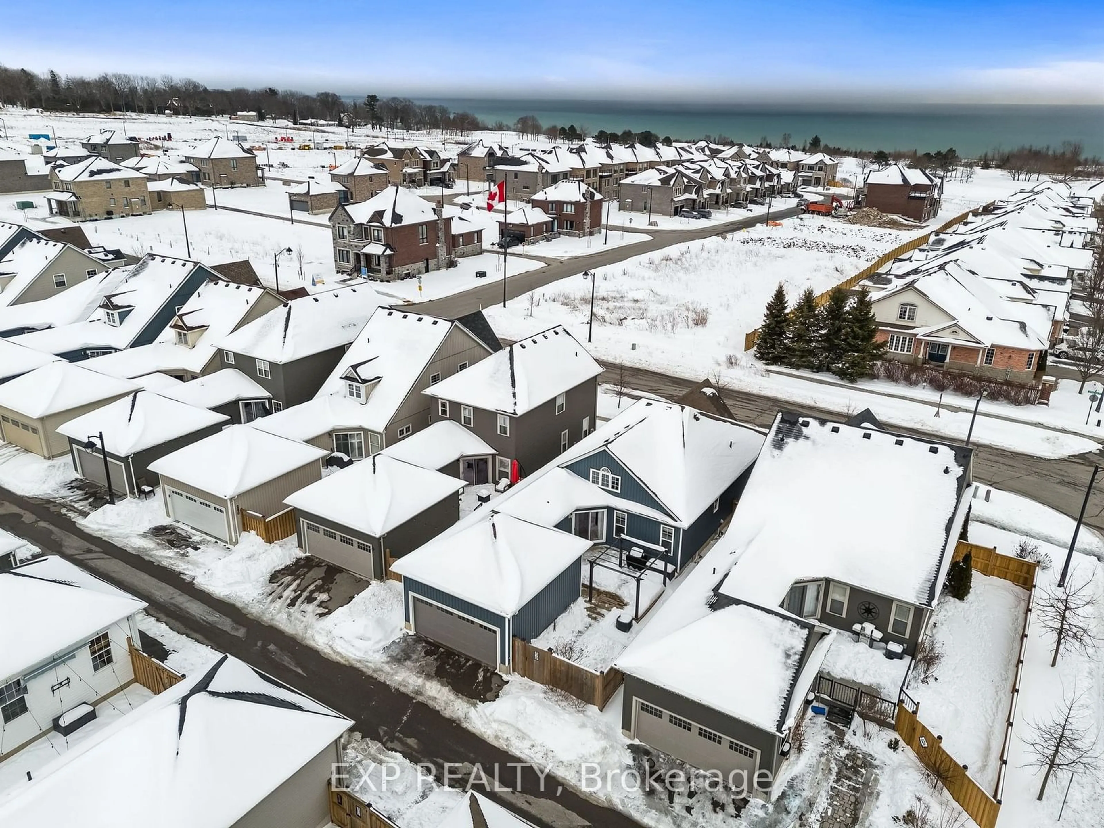 A pic from outside/outdoor area/front of a property/back of a property/a pic from drone, unknown for 284 Strachan St, Port Hope Ontario L1A 0C8