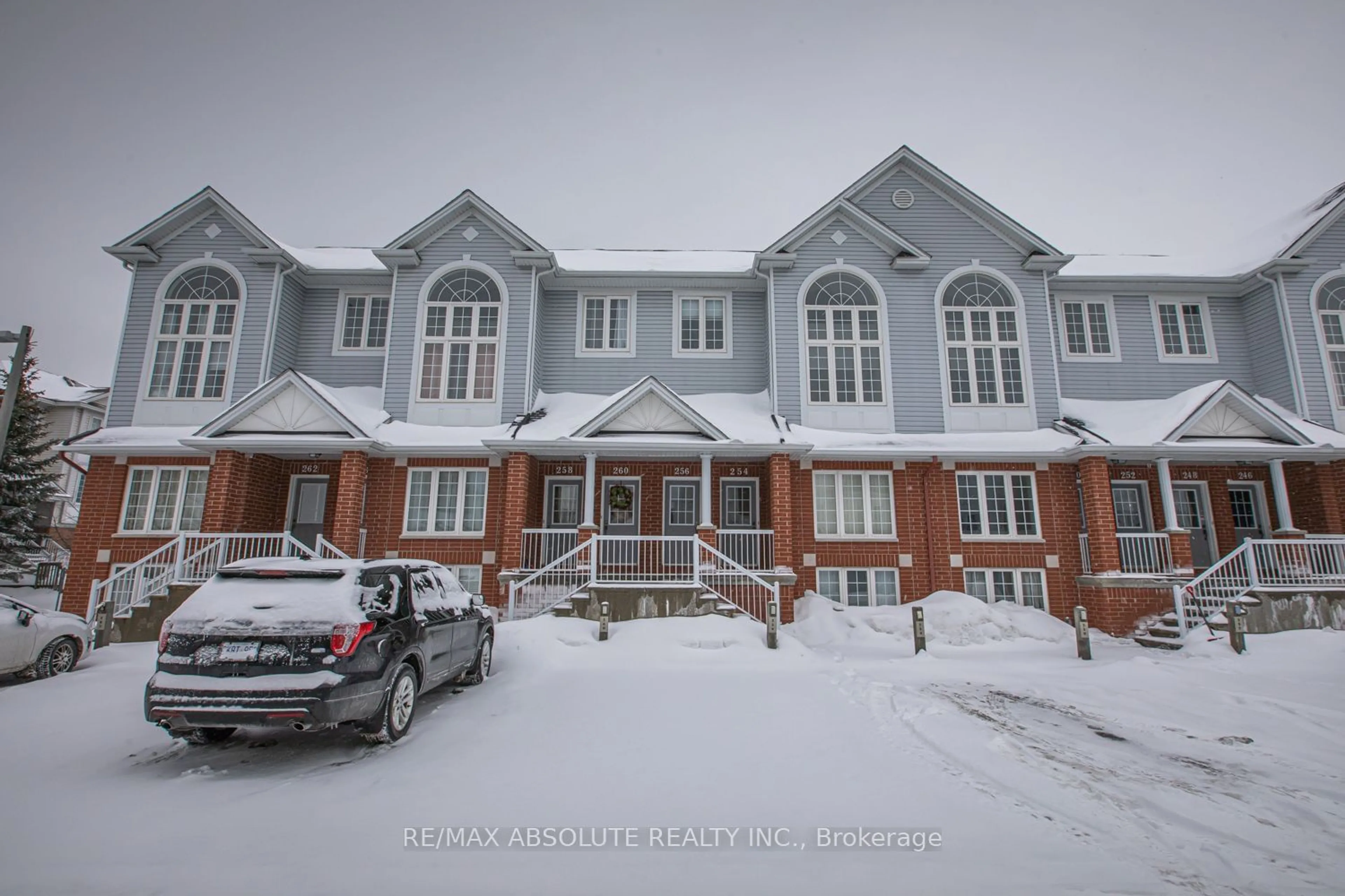 A pic from outside/outdoor area/front of a property/back of a property/a pic from drone, street for 250 Gershwin N/A, Ottawa Ontario K2H 1G5