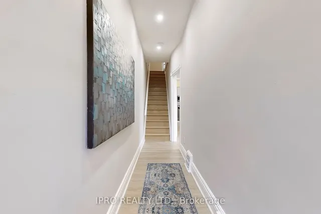 Additional property image - 521 Hughson St