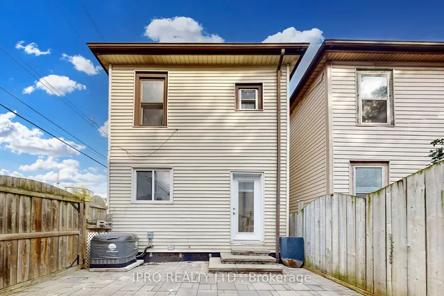 Additional property image - 521 Hughson St