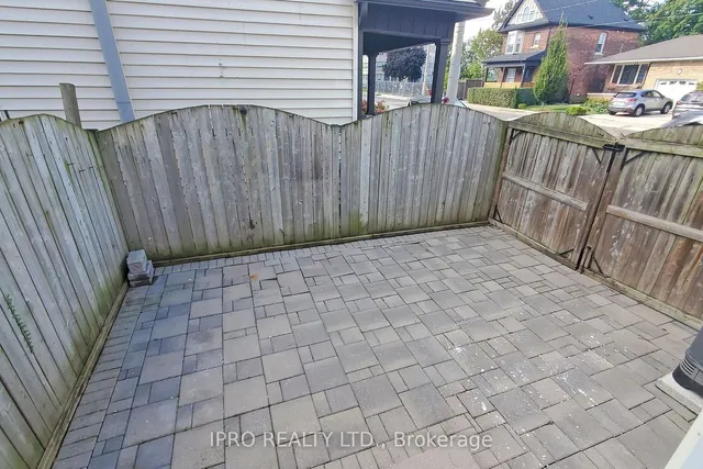 Additional property image - 521 Hughson St