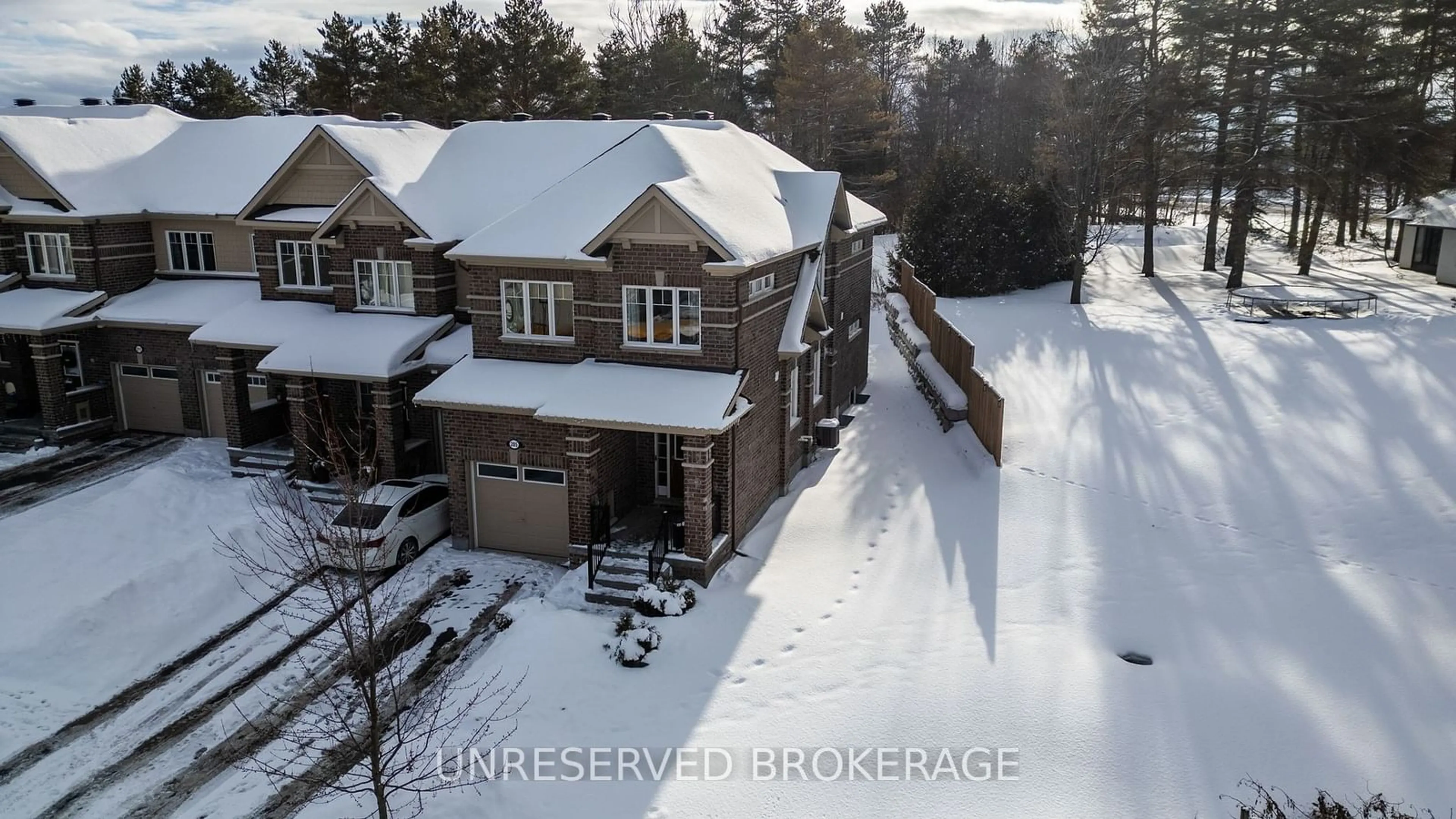 A pic from outside/outdoor area/front of a property/back of a property/a pic from drone, street for 205 Hartsmere Dr, Stittsville - Munster - Richmond Ontario K2S 0X8