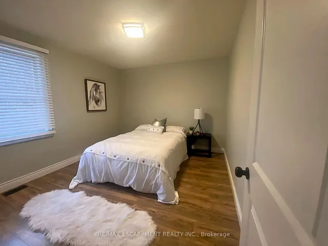Additional property image - 312 East 45th St