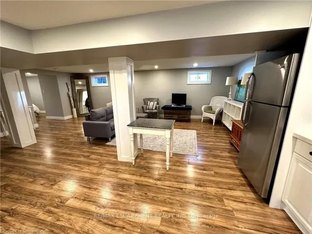 Additional property image - 312 East 45th St