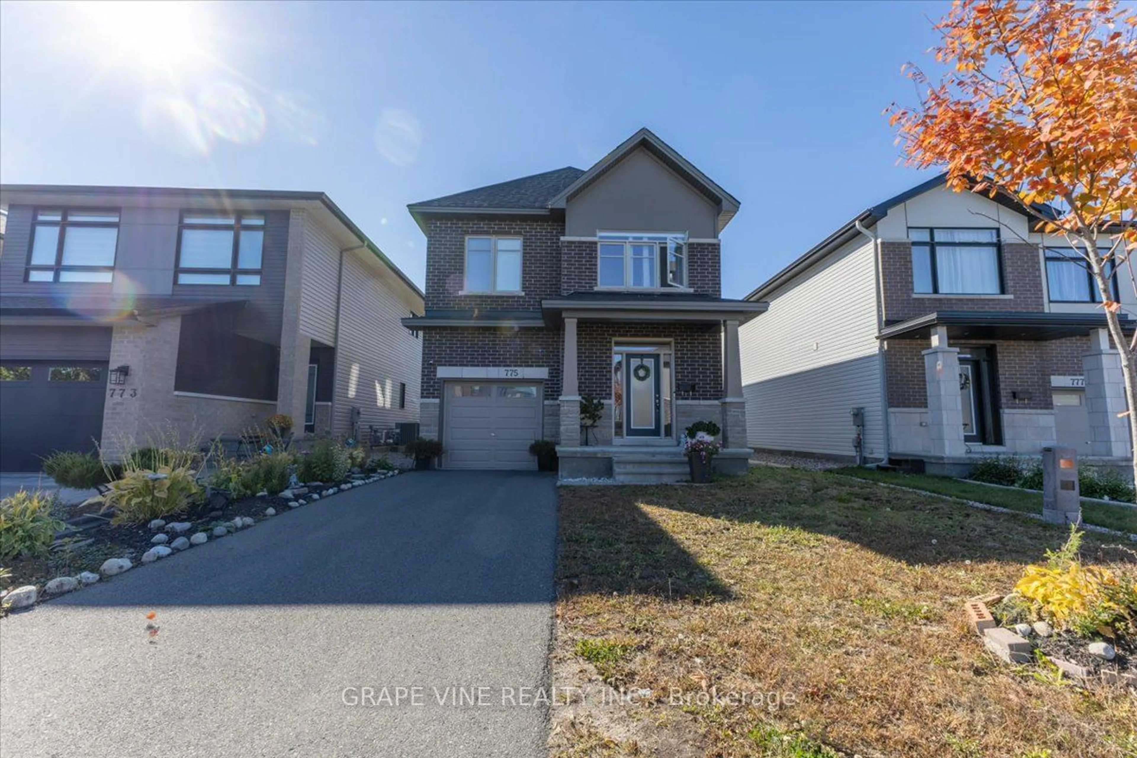 Unknown for 775 Wooler Pl, Leitrim Ontario K1T 0V3