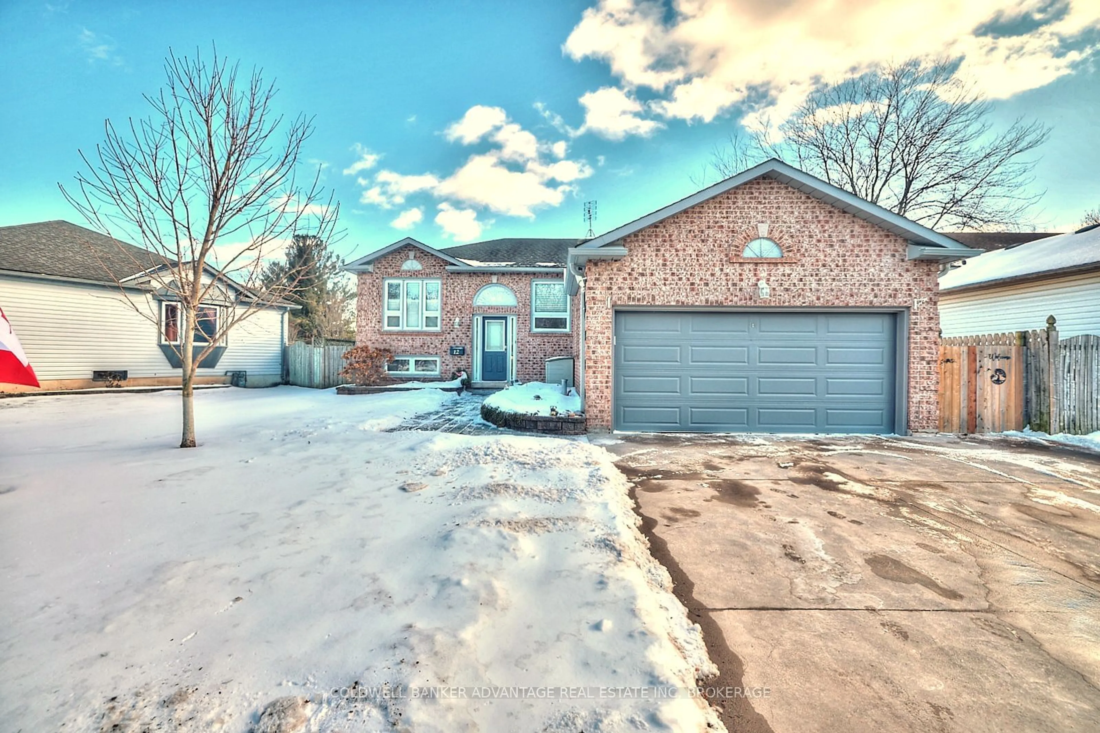 Home with brick exterior material, street for 12 Woodside Sq, Pelham Ontario L0S 1E4