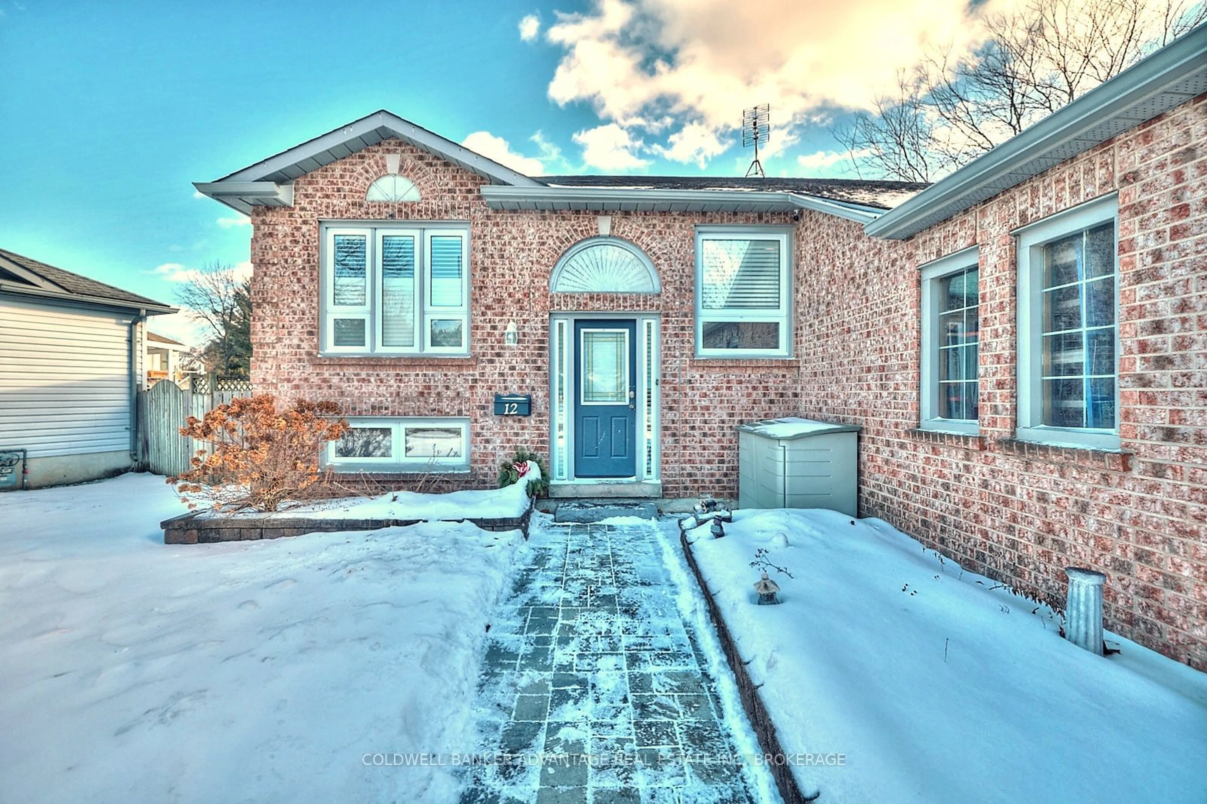 Home with brick exterior material, street for 12 Woodside Sq, Pelham Ontario L0S 1E4