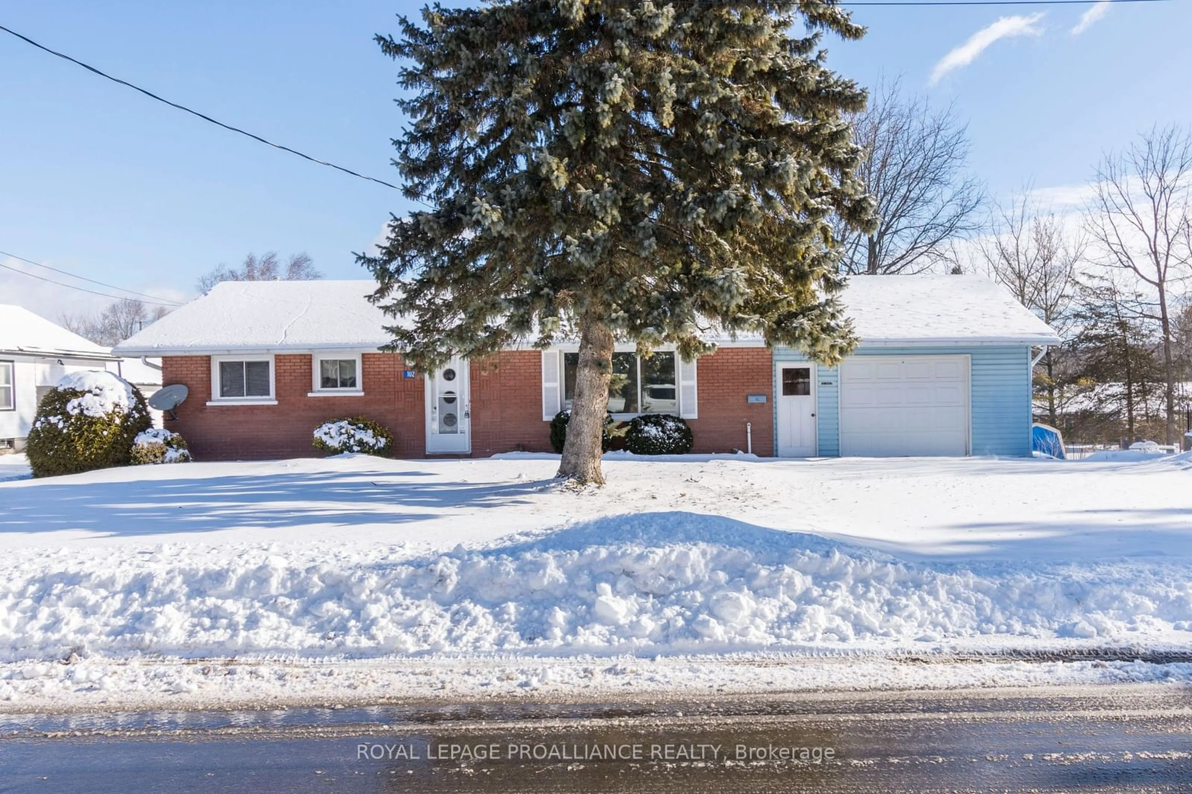 Home with brick exterior material, street for 102 King Dr, Quinte West Ontario K0K 2C0