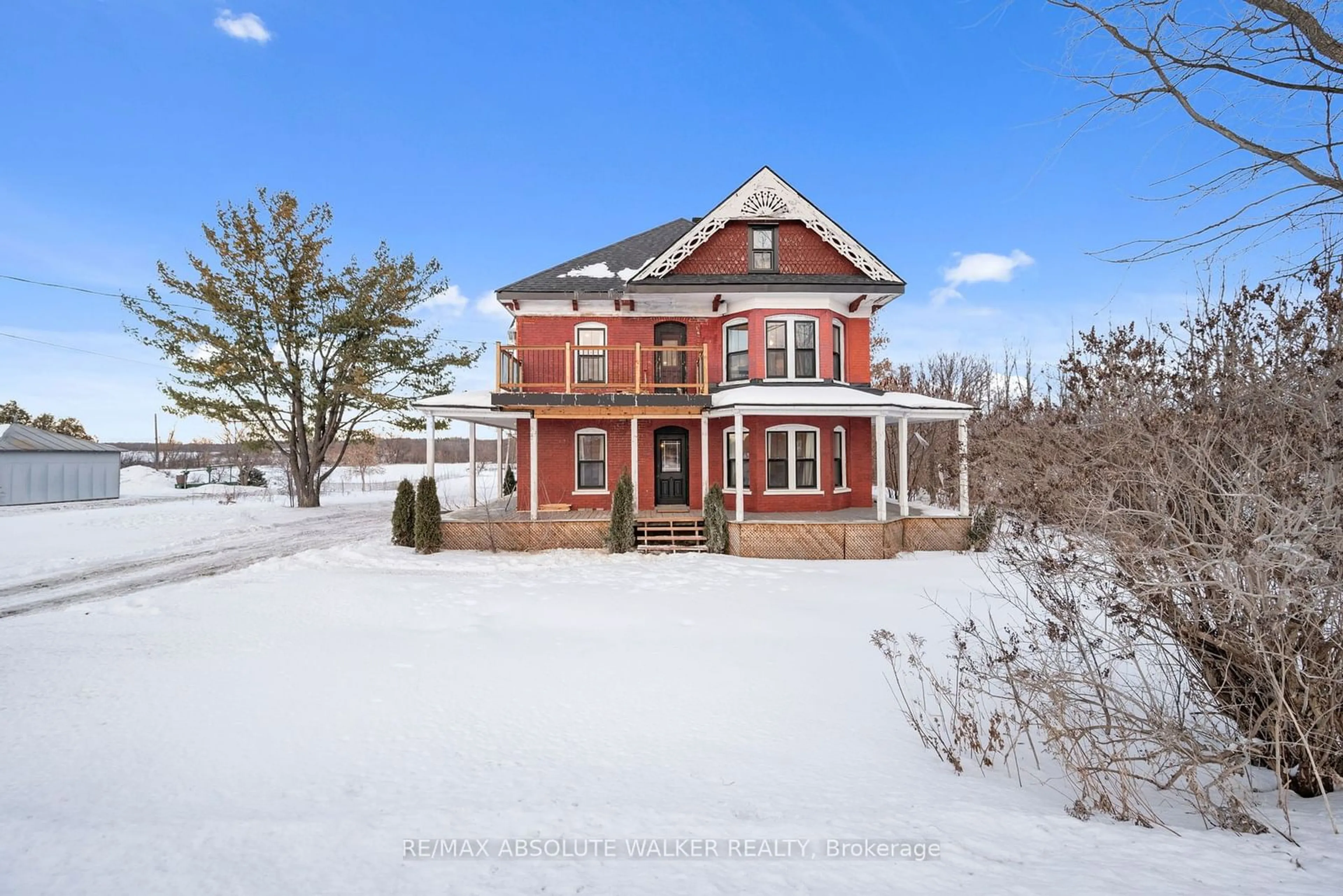 Home with brick exterior material, unknown for 650 County Rd 9, Alfred and Plantagenet Ontario K0B 1L0