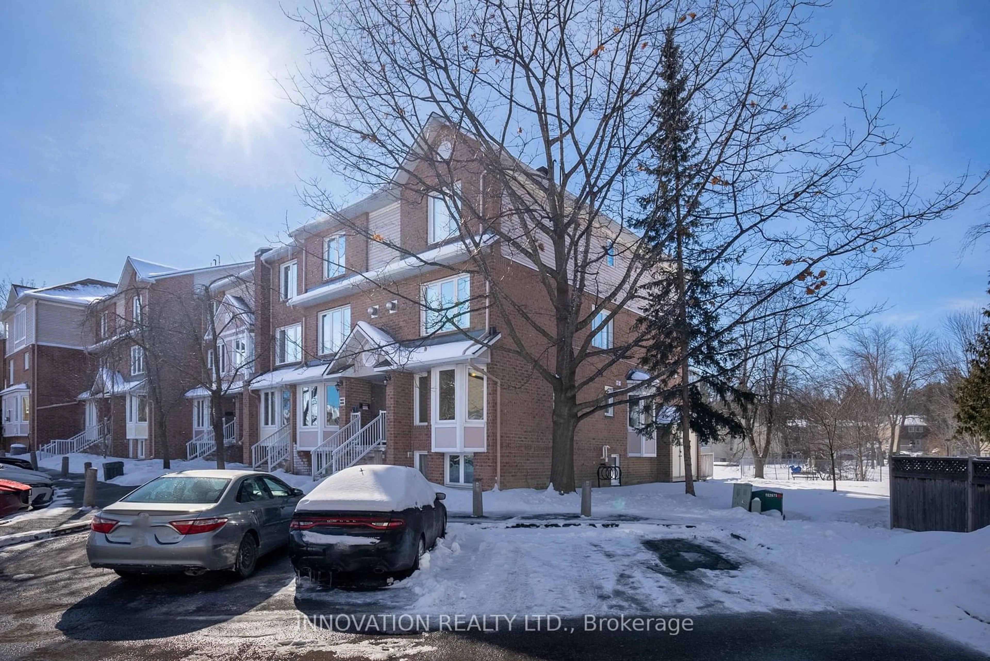 A pic from outside/outdoor area/front of a property/back of a property/a pic from drone, street for 1657 Locksley Lane #9, Beacon Hill North - South and Area Ontario K1J 1B6