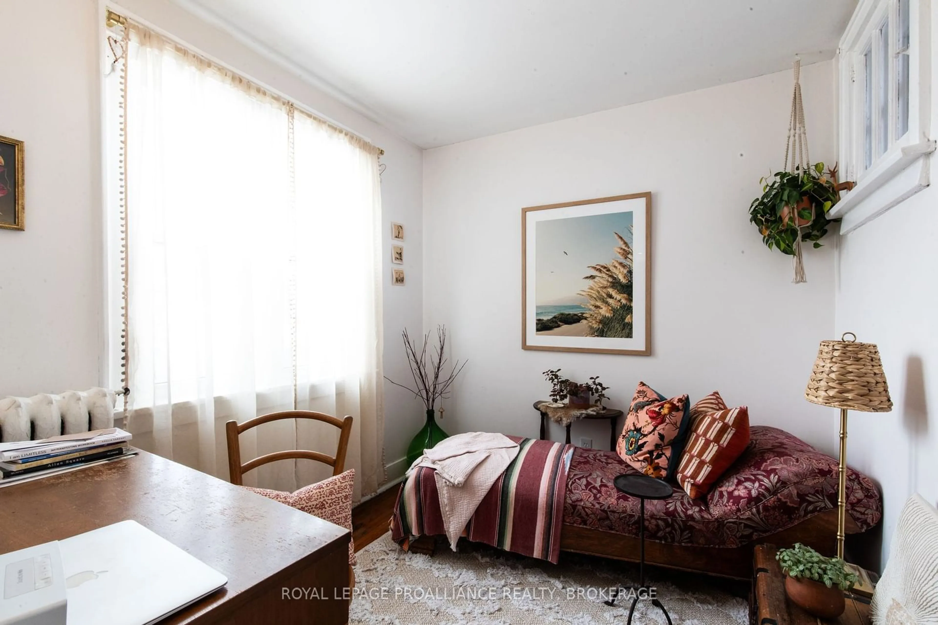 Living room with furniture, unknown for 512-514 MACDONNELL St, Kingston Ontario K7K 4W7