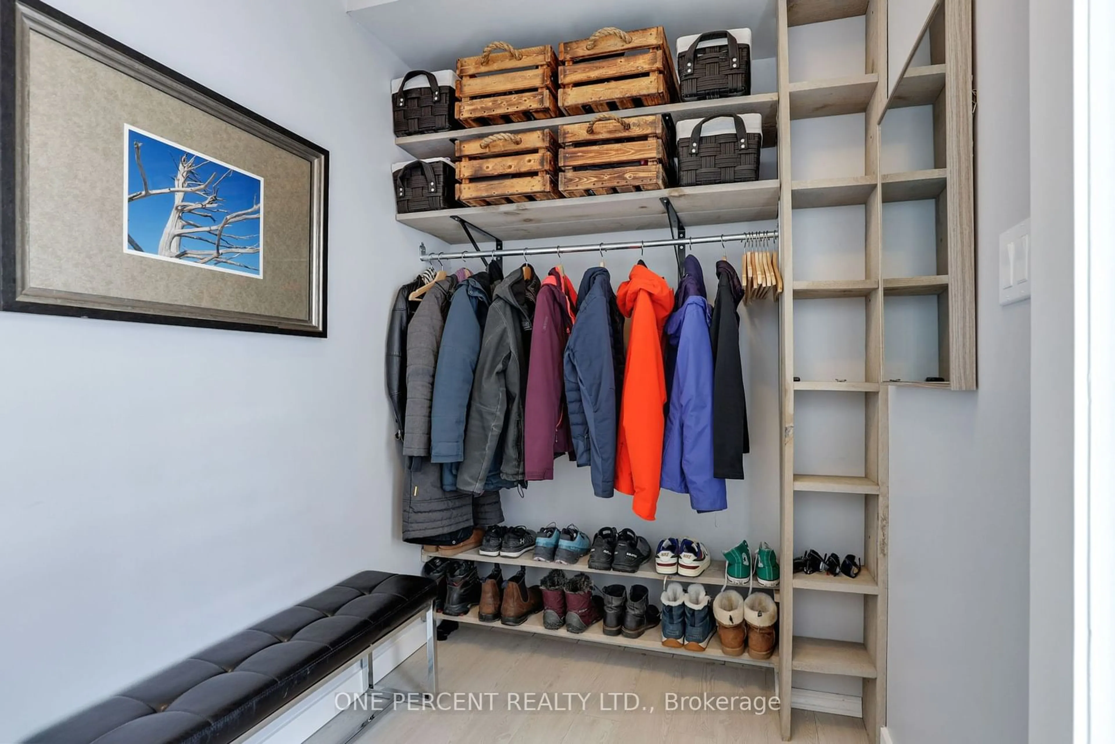 Storage room or clothes room or walk-in closet for 63 Sheppard's Glen Ave, Kanata Ontario K2M 2M9