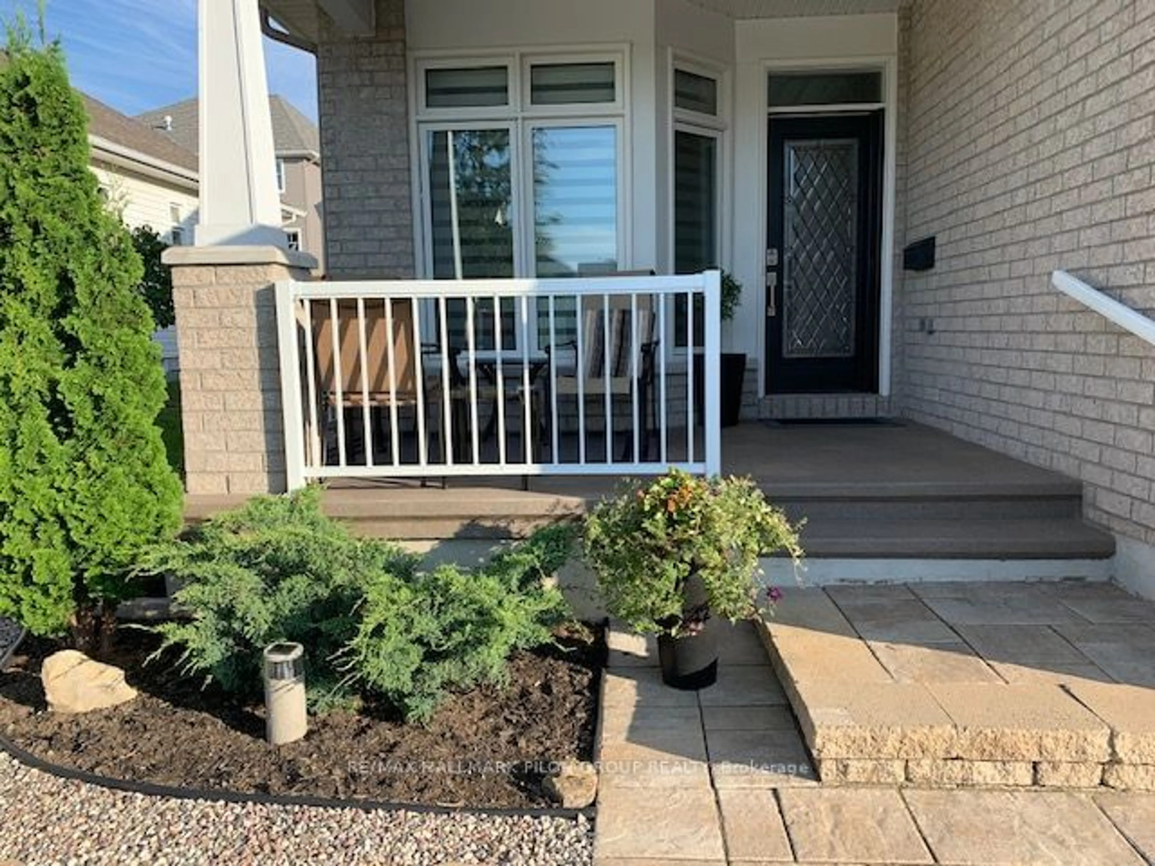 Indoor entryway for 209 Brouage Way, Orleans - Cumberland and Area Ontario K4A 0Y5