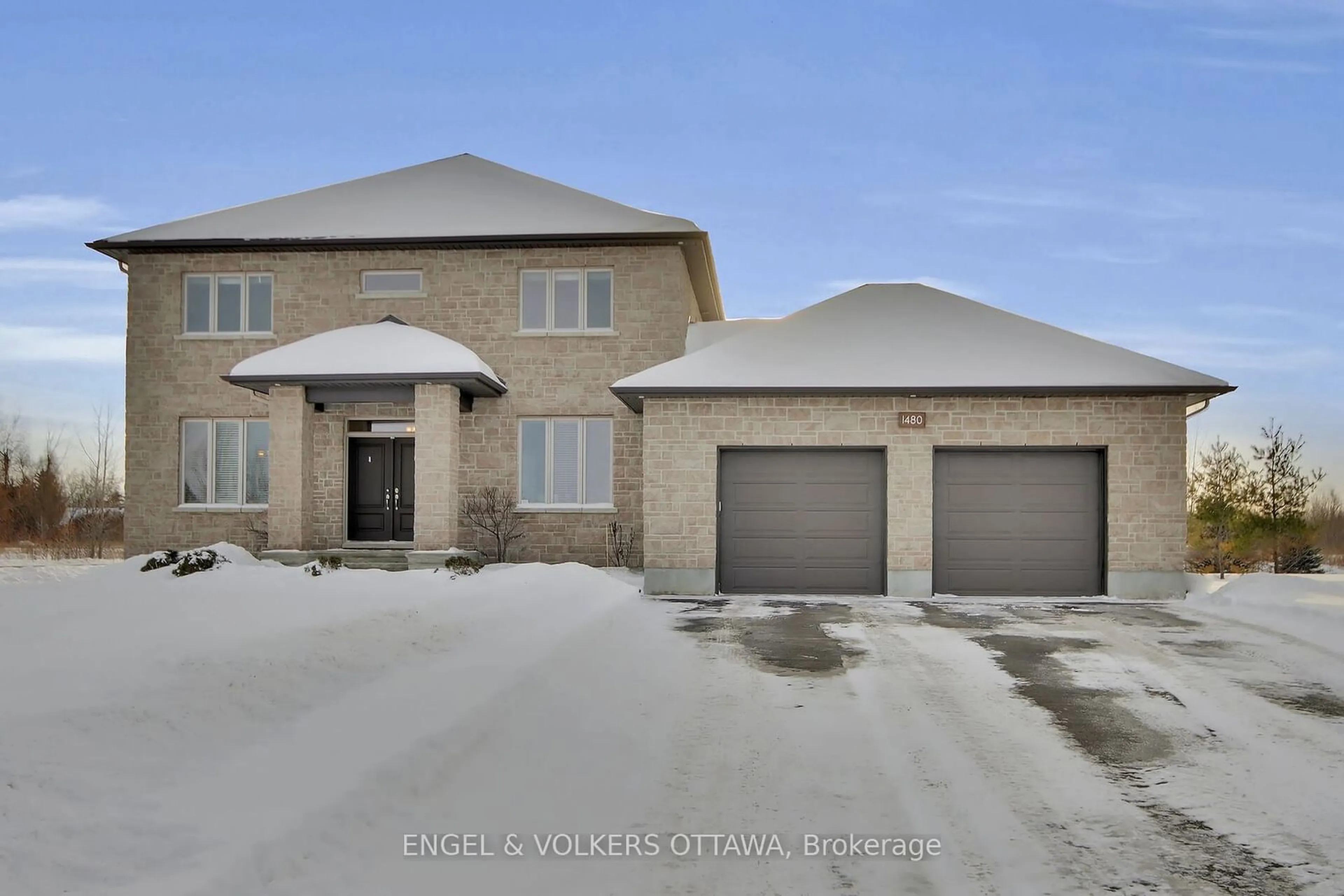 Home with brick exterior material, street for 1480 Waters Edge Way, Greely - Metcalfe - Osgoode - Vernon and Area Ontario K4P 0C8