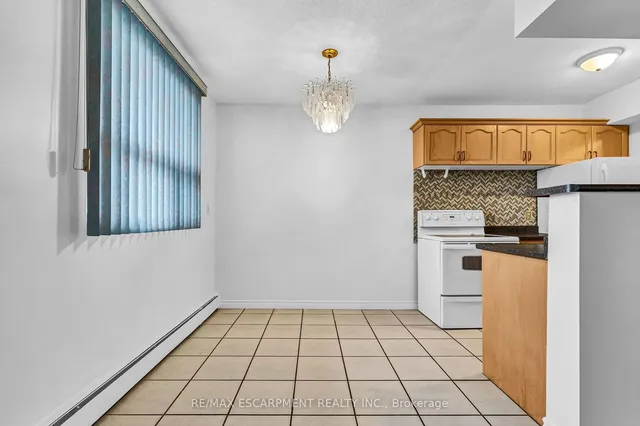 Additional property image - 851 Queenston Rd Unit 607