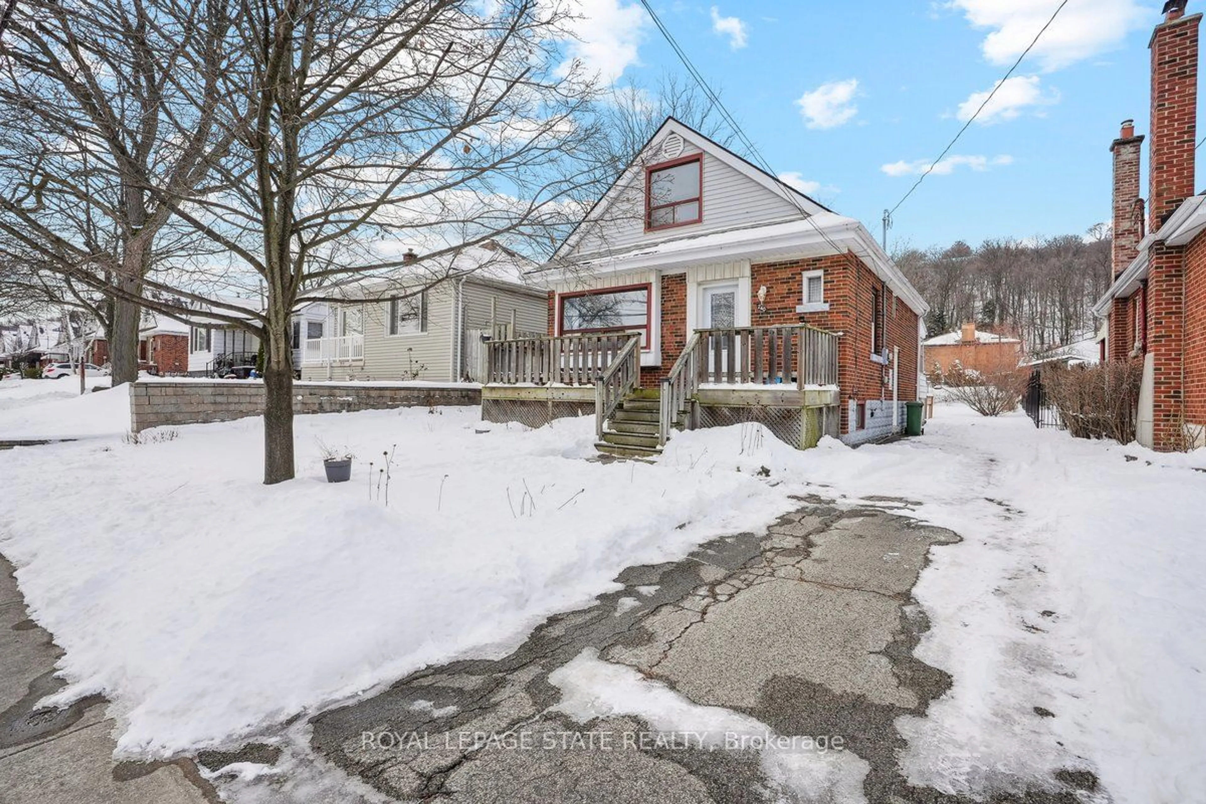 A pic from outside/outdoor area/front of a property/back of a property/a pic from drone, street for 240 Cloverdale Ave, Hamilton Ontario L9K 4M6