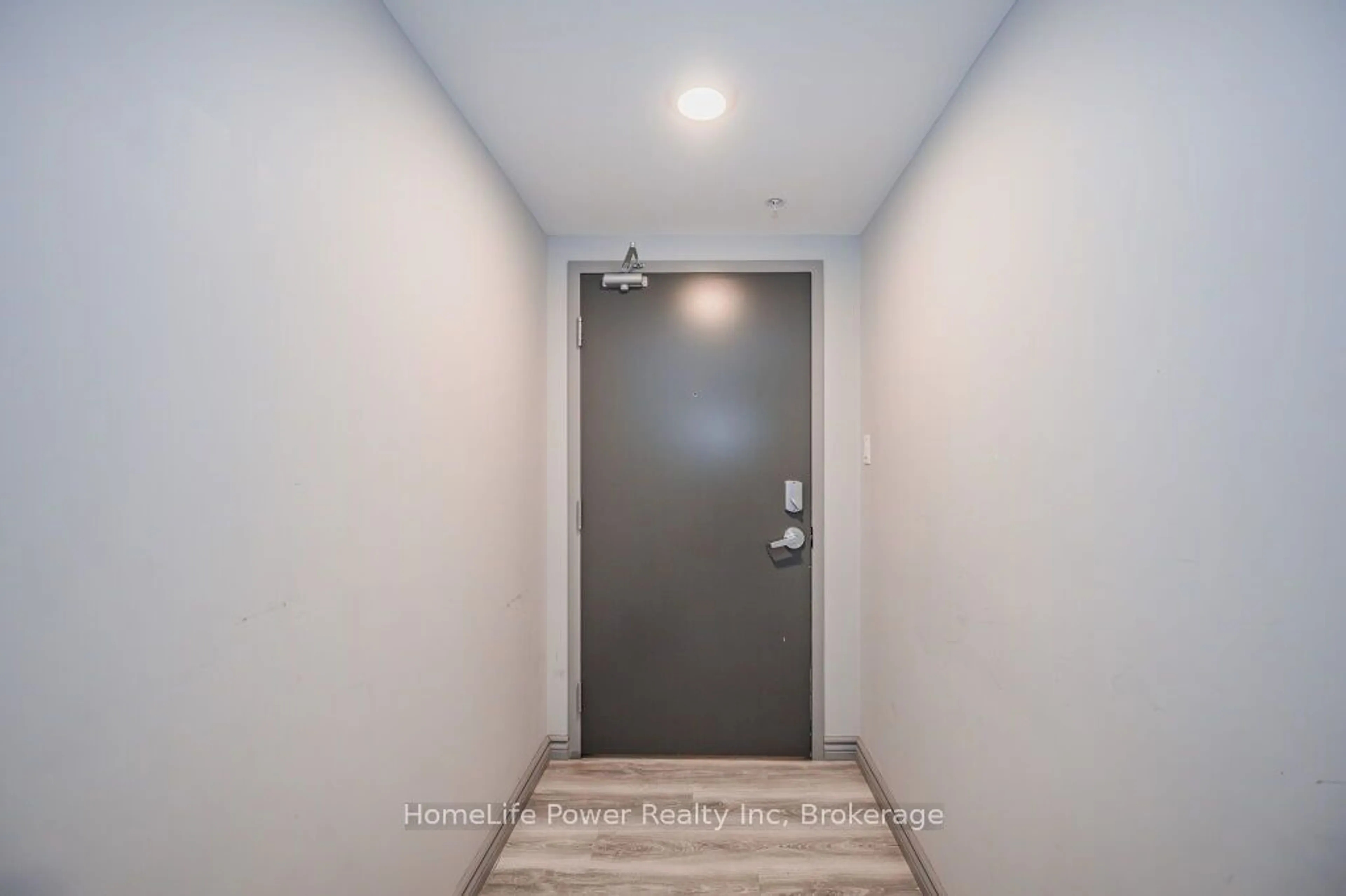 Indoor foyer for 275 Larch St ##G304, Waterloo Ontario N2L 3R2