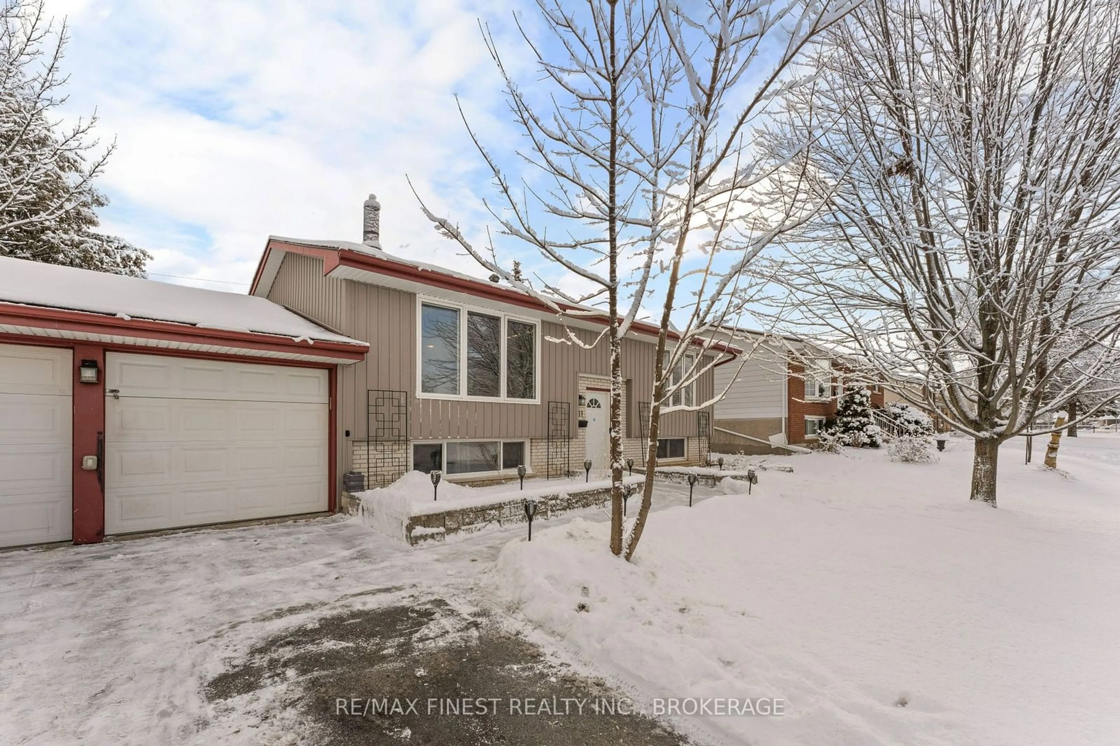 A pic from outside/outdoor area/front of a property/back of a property/a pic from drone, street for 111 Manitou Cres, Loyalist Ontario K7N 1C1