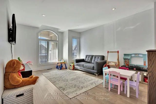 Additional property image - 158 Greti Dr