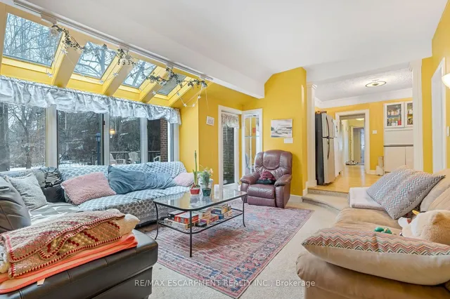 Additional property image - 4 Forsyth Ave