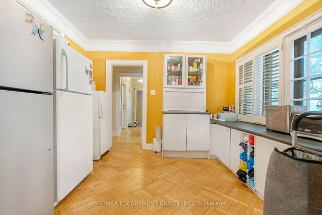 Additional property image - 4 Forsyth Ave