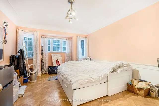 Additional property image - 4 Forsyth Ave