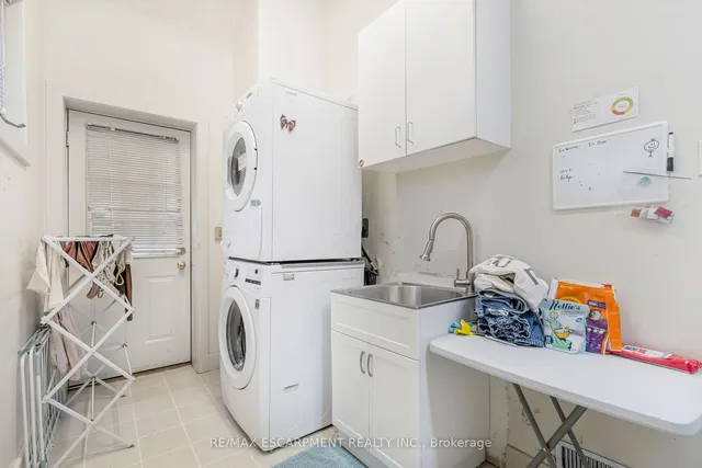 Additional property image - 4 Forsyth Ave