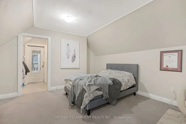 Additional property image - 4 Forsyth Ave