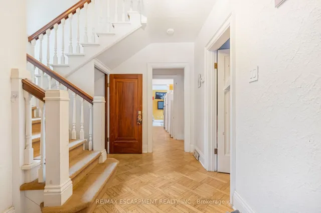 Additional property image - 4 Forsyth Ave