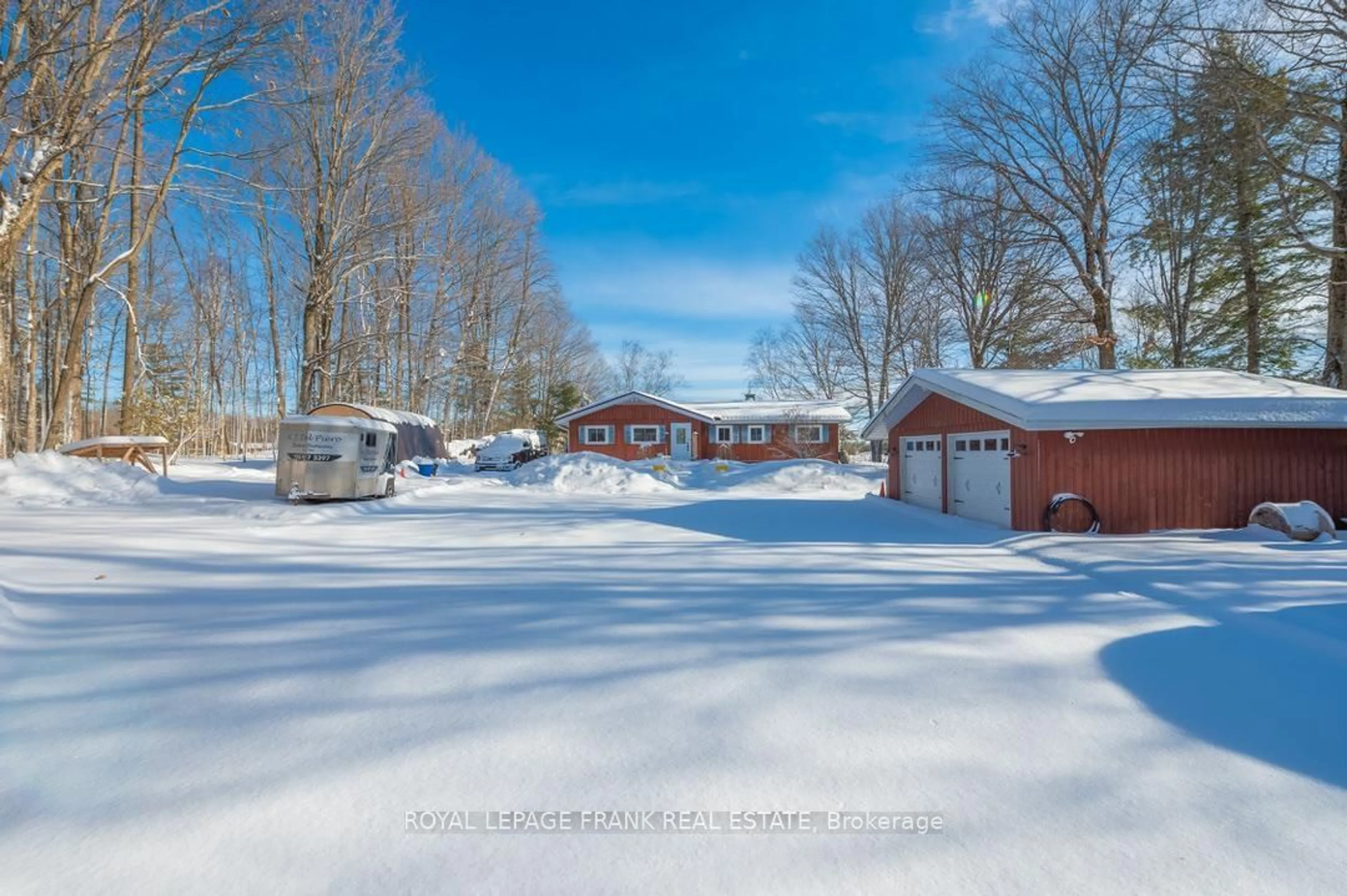 A pic from outside/outdoor area/front of a property/back of a property/a pic from drone, street for 206 Hall Dr, Galway-Cavendish and Harvey Ontario K0L 1J0