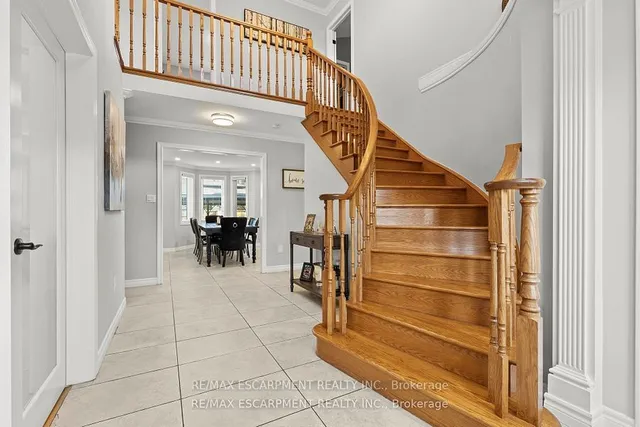 Additional property image - 21 Tuscani Dr