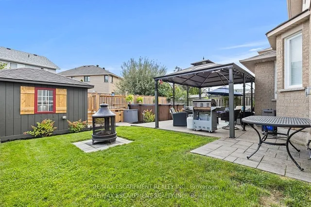 Additional property image - 21 Tuscani Dr